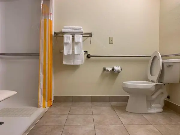 Rincon Inn and Suites 4